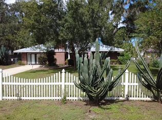 1208 County Road 463b, Lake Panasoffkee, FL 33538