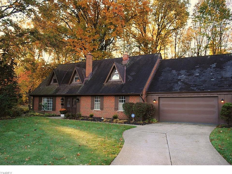 1st image of 27343 Clinton Dr