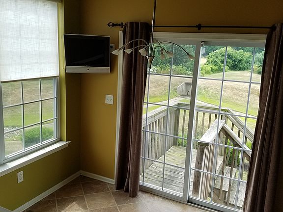 4th image of 1087 Buckingham Dr #43