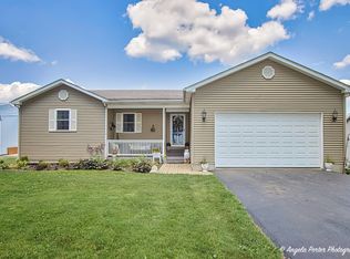 11910 Mead Ave, Hebron, IL 60034