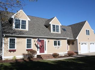 38 Ocean Ave, Fairhaven, MA 02719