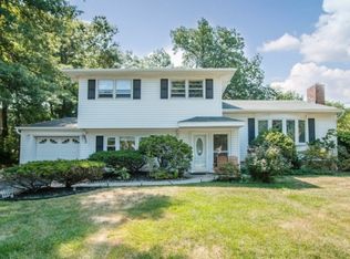 9 Newcomb Dr, New Providence, NJ 07974