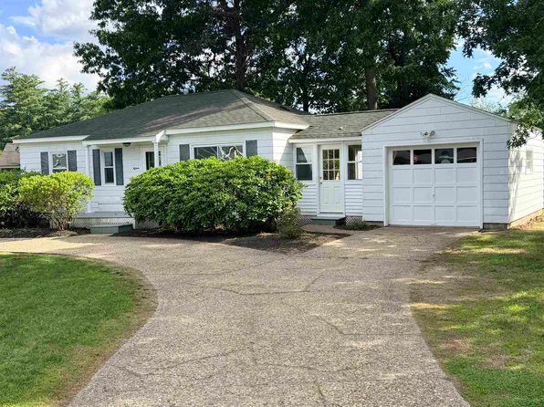 15 Woodbury Lane, Bedford, NH 03110