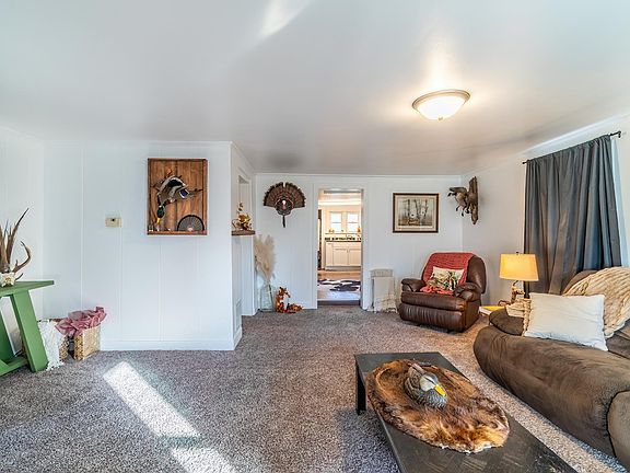 4th image of 207 S Poplar St