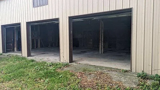 100 W Main St — Photo 4