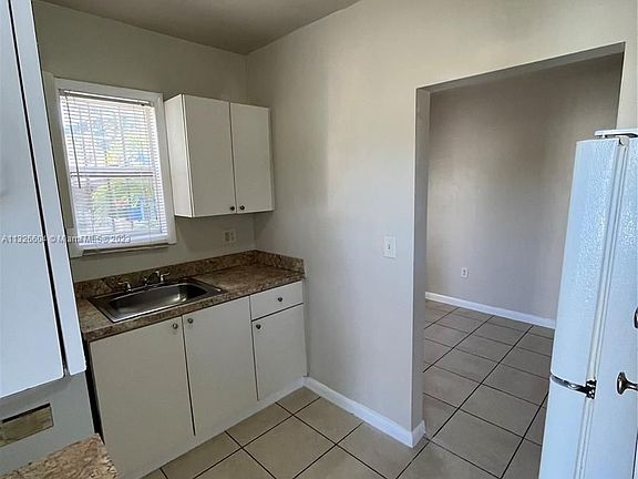 2nd image of 5617 N Miami Ave #5617