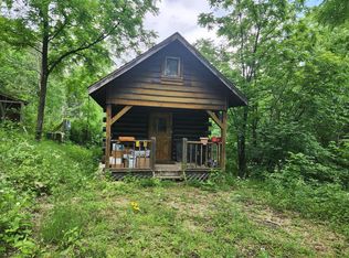 8194 Valley View Rd, Mount Hope, WI 53816