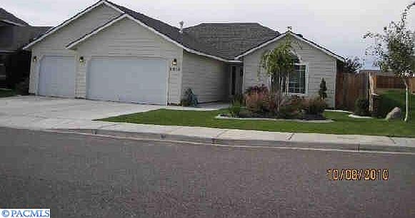 1st image of 2916 S Tacoma Pl