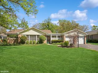2308 Crabtree Ln, Northbrook, IL