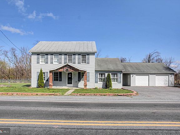 2nd image of 1611 Pine Rd