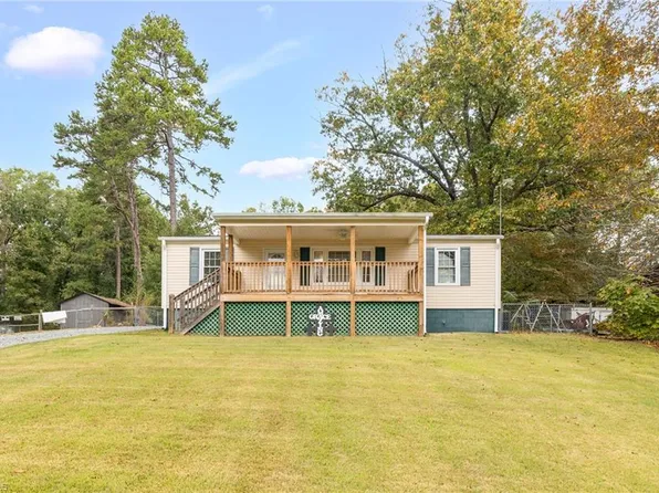 106 Kincemac Dr, Thomasville, NC 27360