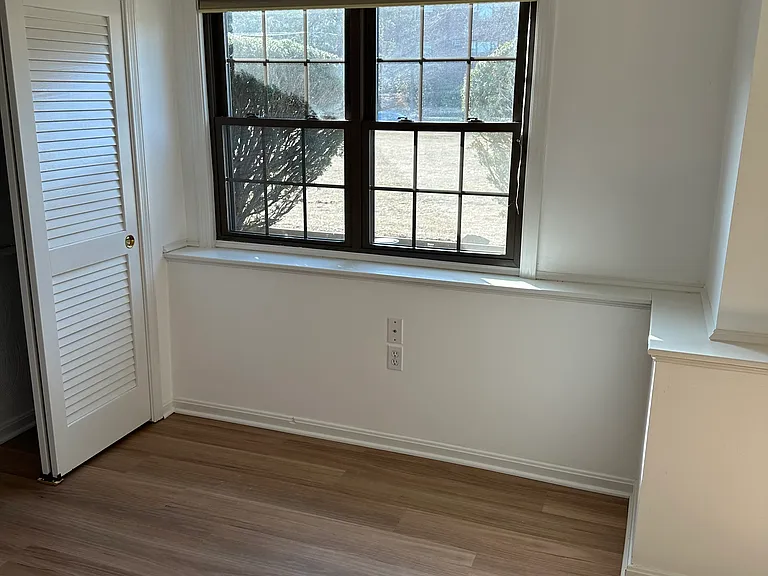 50 Spencer Rd #18L — Photo 15