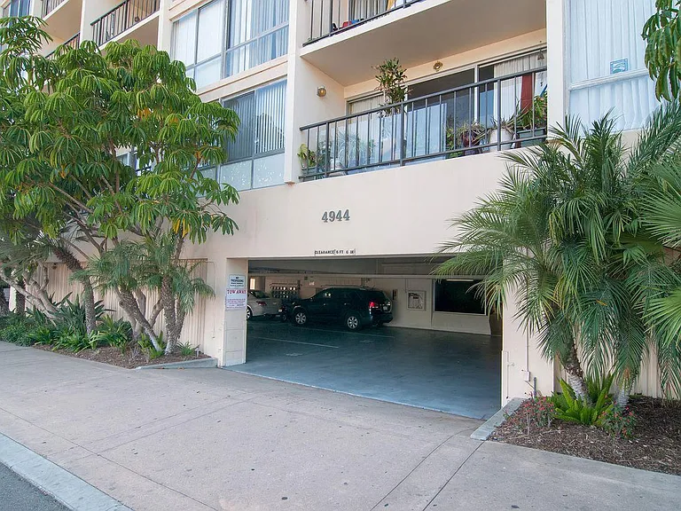 4944 Cass St #806 — Photo 17