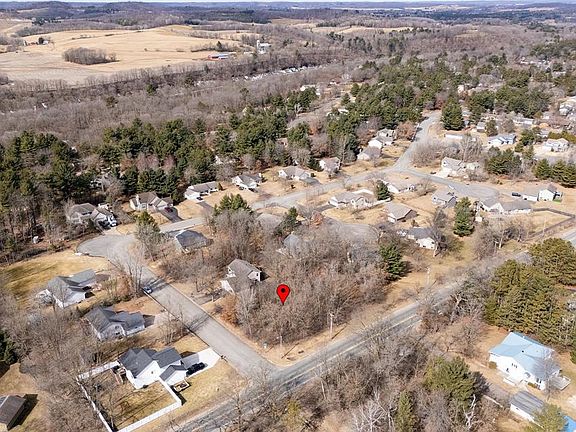 4th image of 903 SouthWest Wagner Road