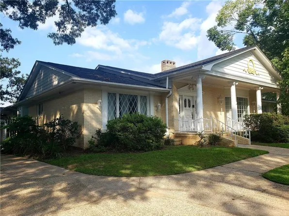1221 Westbury Dr, Mobile, AL 36609