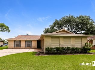 312 Virginia Ln, Friendswood, TX 77546