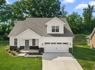 207 Lindburgh Dr, Waynesboro, VA