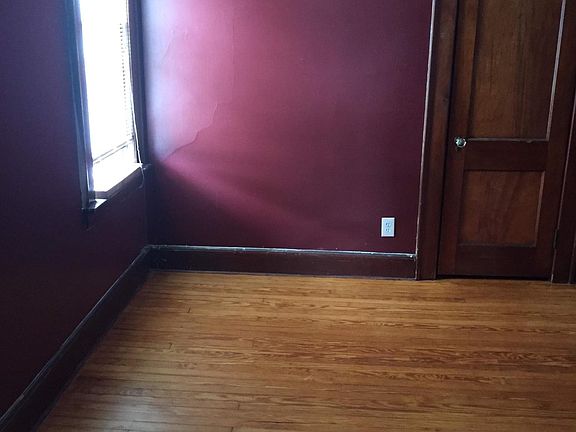 5th image of 1965 Oak St Floor 2