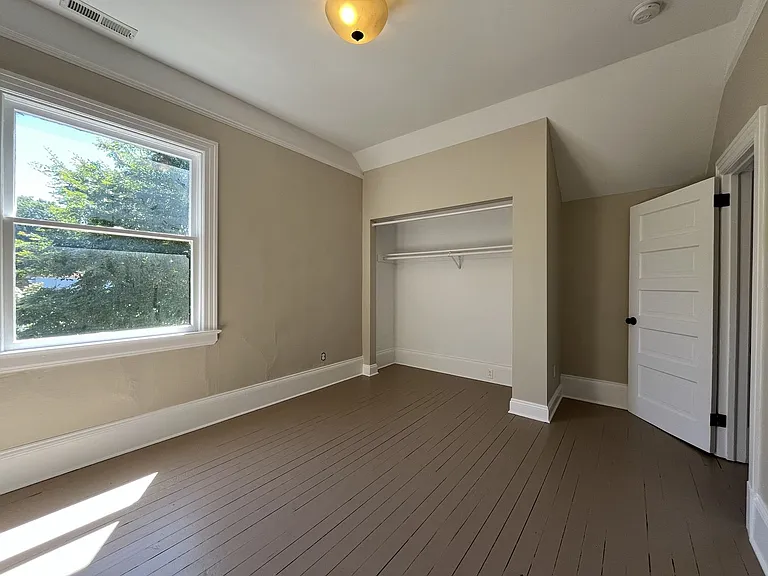 2850 NE Davis St — Photo 34