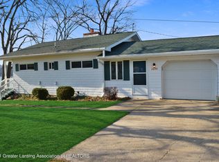 2630 Park St, Lyons, MI 48851