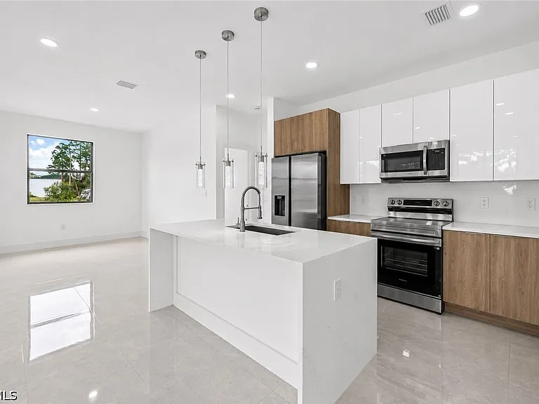 3001 Unice Ave S — Photo 6