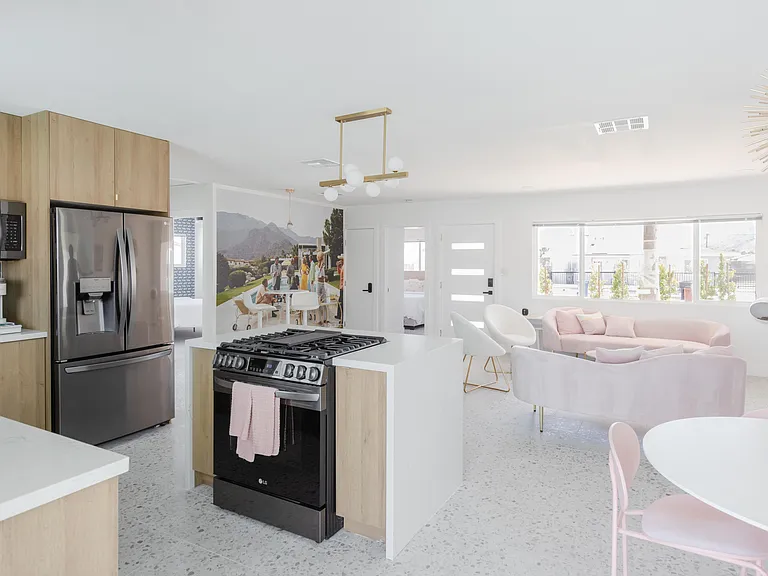 390 W Palm Vista Dr — Photo 18