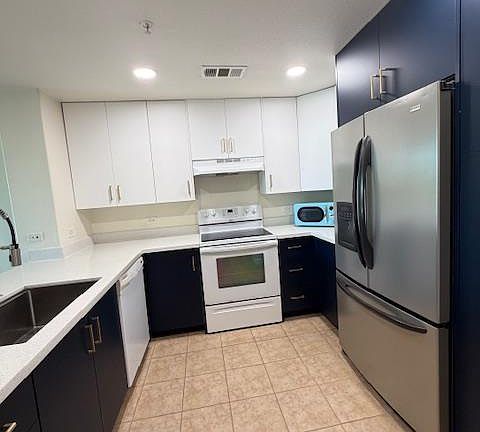 5th image of 800 S Abel St Unit 210