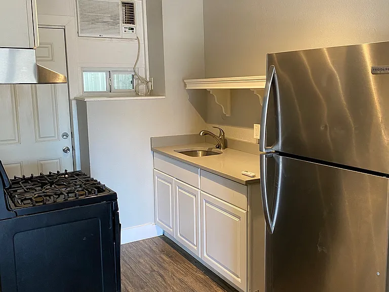 304 Power St #3 — Photo 3