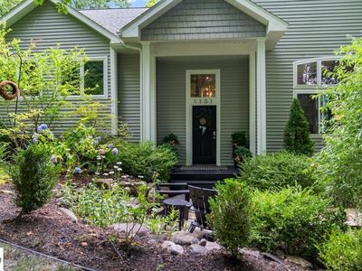 1101 Quaker Valley Dr, Traverse City, MI, 49686