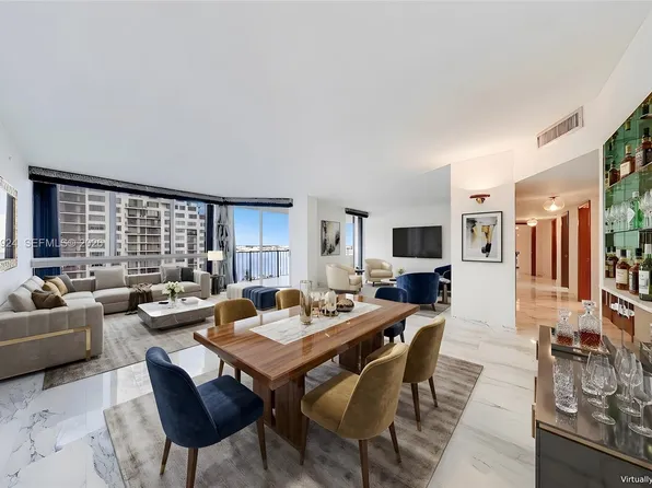 520 Brickell Key Dr APT A1104, Miami, FL 33131