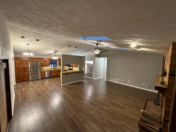 205 Bentley Pl, Shiloh, IL 62221