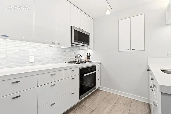 Sold by Corcoran | media 4