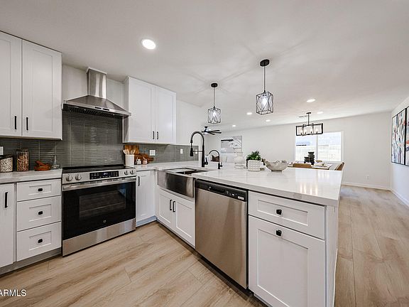 5th image of 4234 E Winnetka Drive