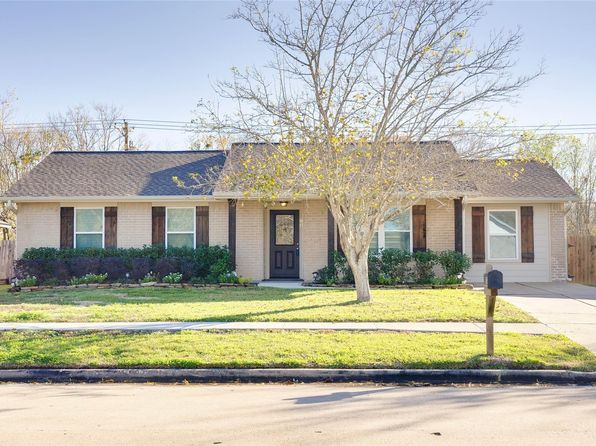 702 Dixie Dr