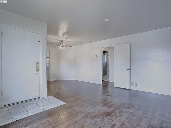 4th image of 2427 W Avenue 136th