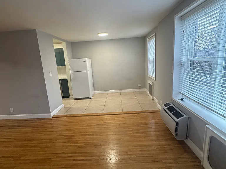 1144 Lydig Ave #3F — Photo 6