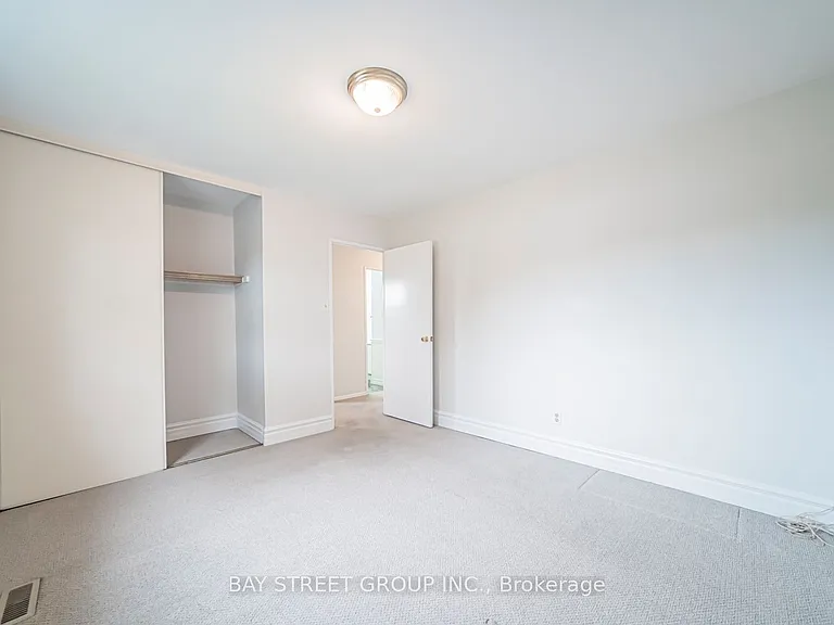 296 Killdeer St W — Photo 12