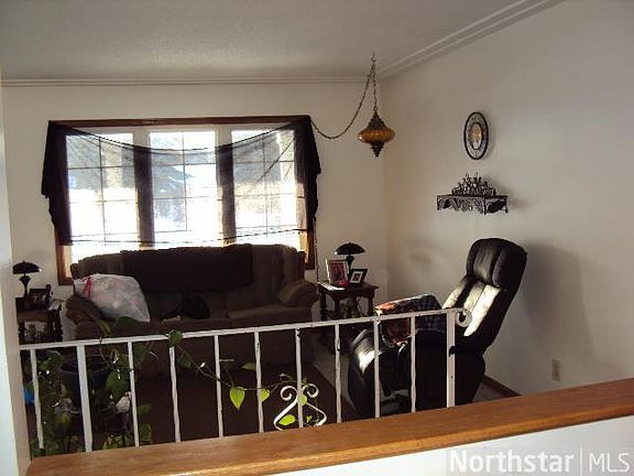 4th image of 204 High Dr