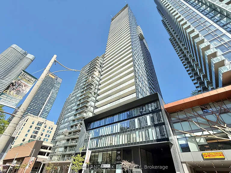 28 Wellesley St E #2204 — Photo 12