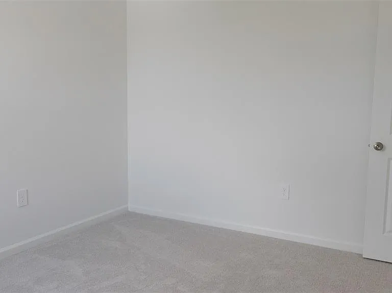 6433 Domizio Dr — Photo 14
