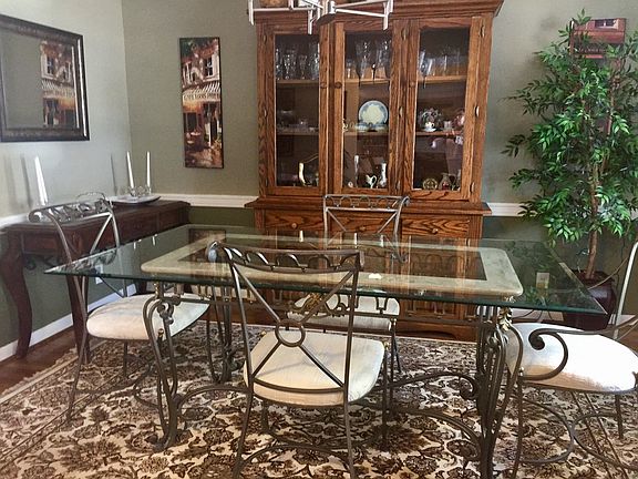 4th image of 8026 Rosiline Dr