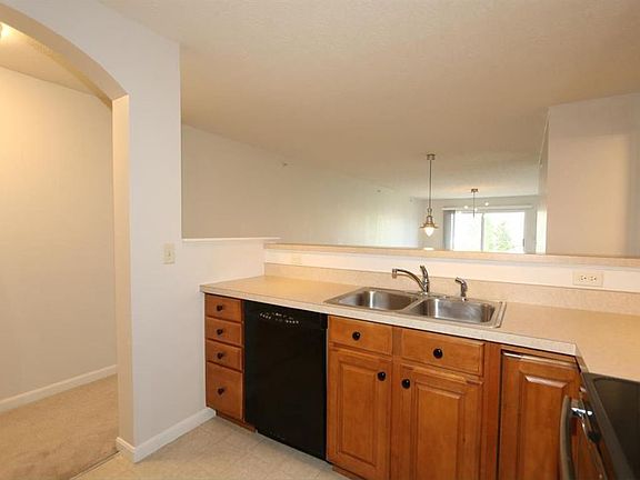 4th image of 7153 English Dr #1
