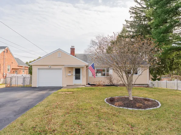 120 Knollwood Road, West Hartford, CT 06110