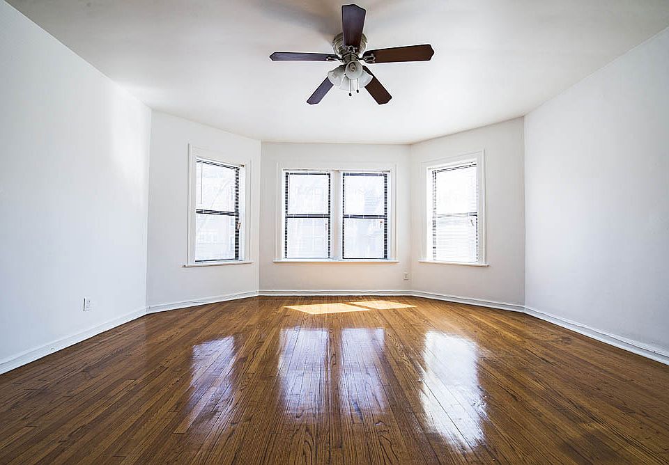 1st image of 8208 S Drexel Ave #1E