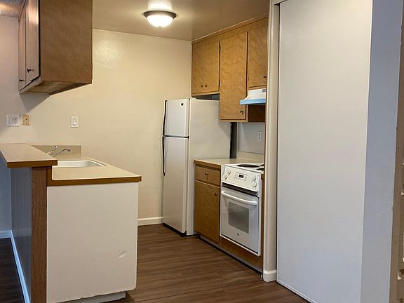 2nd image of 3603 Colegrove St #20