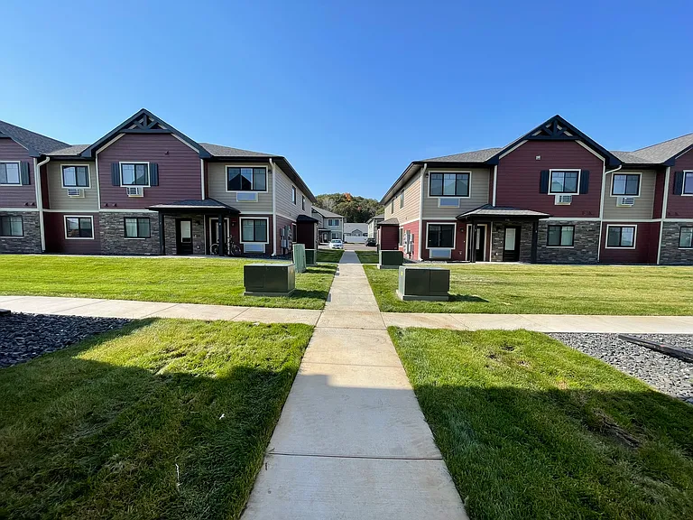 Gateway Place Apartments — Photo 106