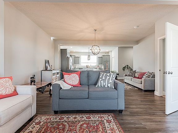 Full View Living & Dining