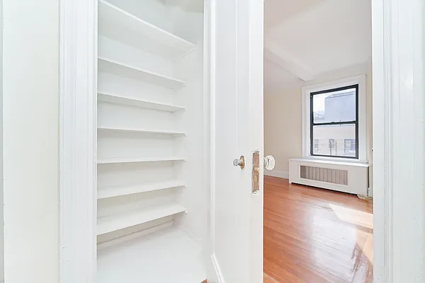 Rented by Living New York | media 7