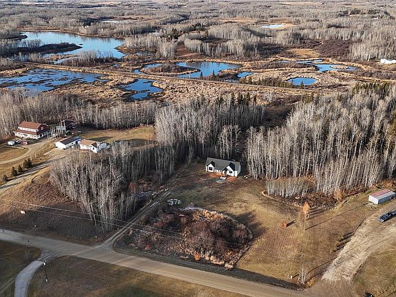 3rd image of 54514 Range Rd #12-6