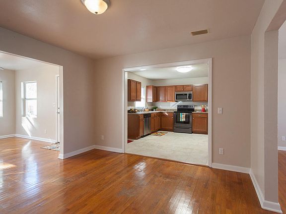 4th image of 6210 Harlow Blvd